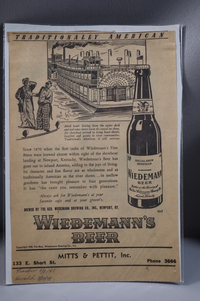 VINTAGE WIEDEMANN'S: A VINTAGE WIEDEMANN'S BEER AD PAGE. GOOD CONDITION. 