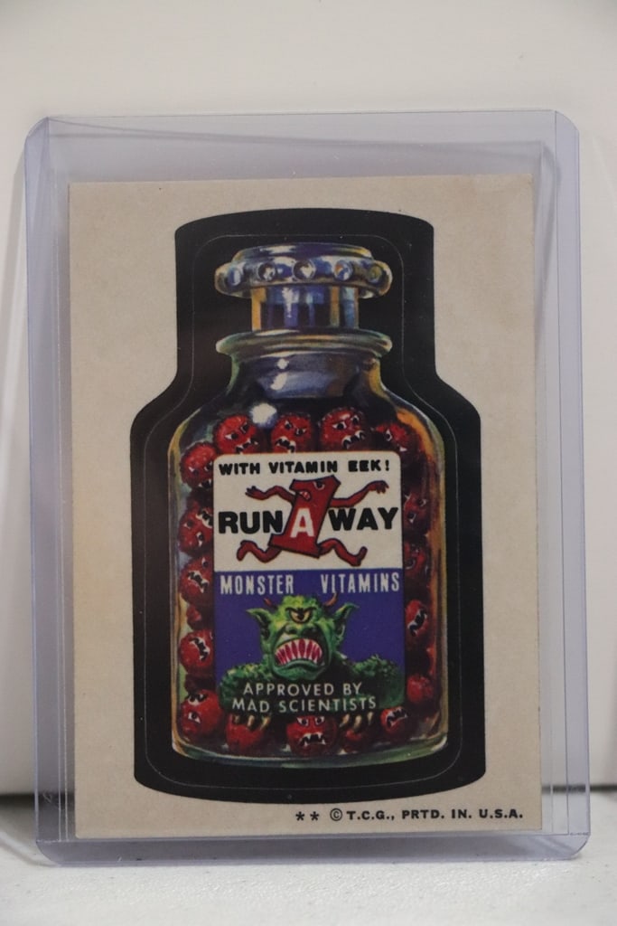 RUN A WAY 1973 TOPPS WACKY PACKAGES: VERY GOOD CONDITION 