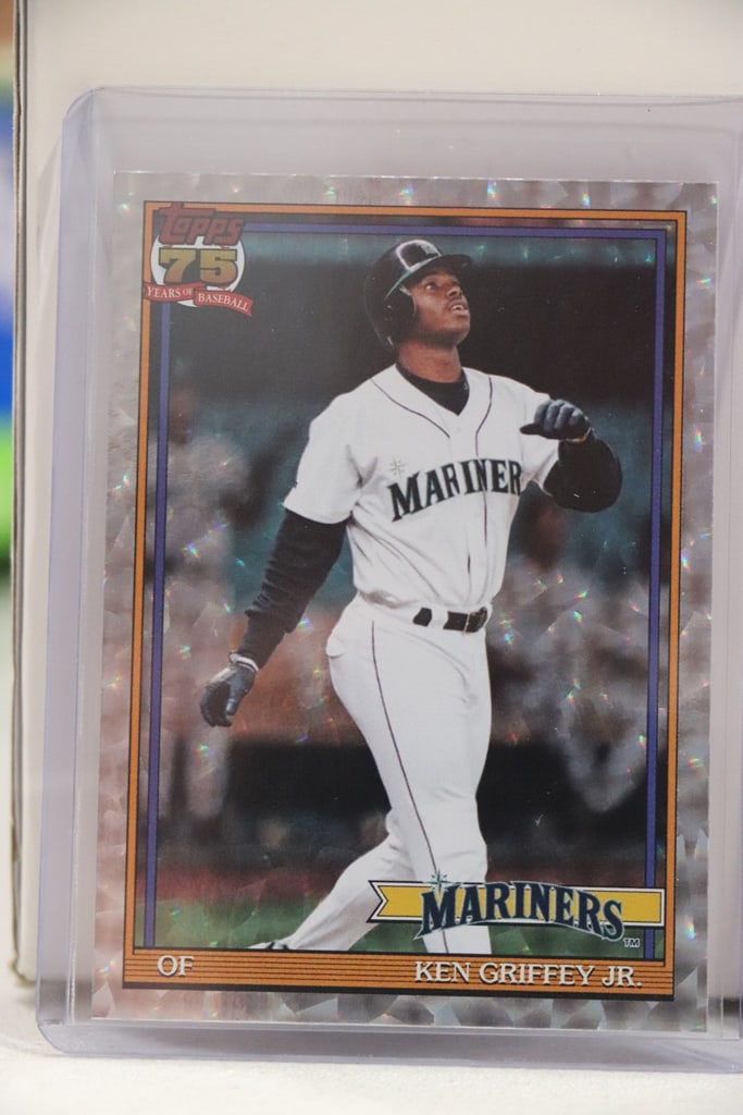 KEN GRIFFEY JR 2026 TOPPS 1991 SILVER DIAMANTE FOIL INSERT (1 of 1)