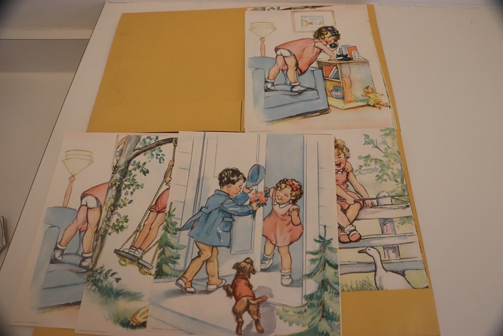 VINTAGE PRINTS: A GROUP OF VINTAGE PRINTS BY DONALD ART TITLED SMALL FRY. VERY GOOD CONDITION. 