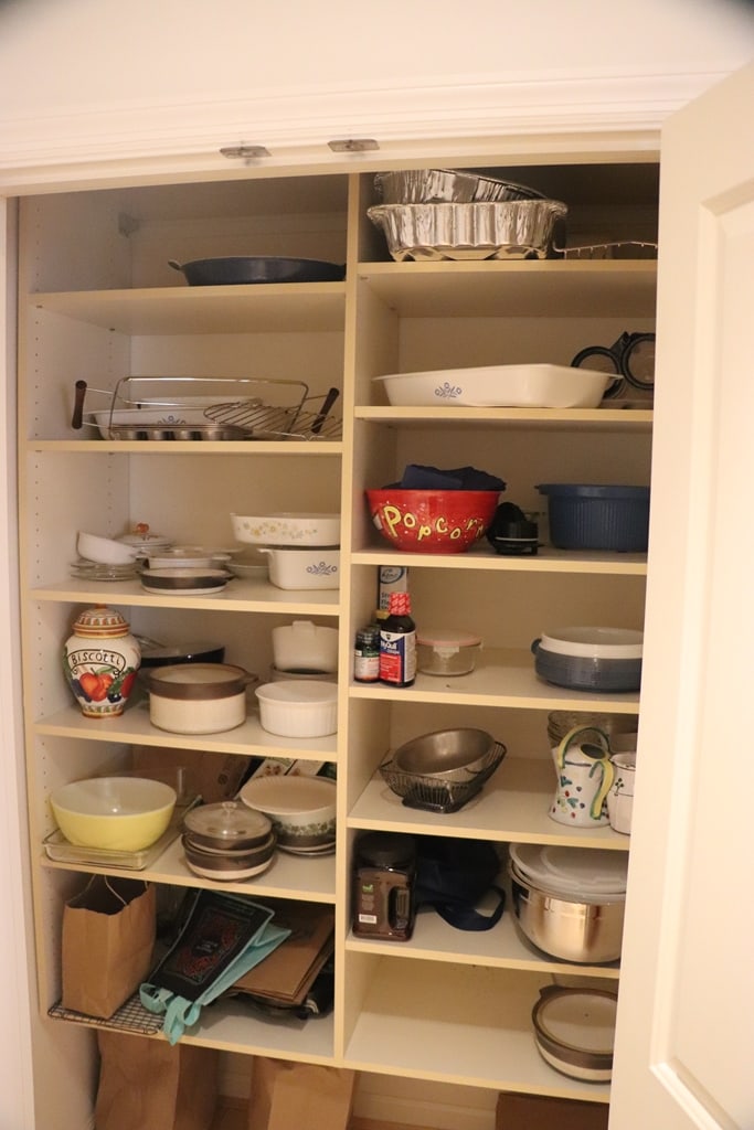 LARGE LOT OF KITCHEN (1 of 9)