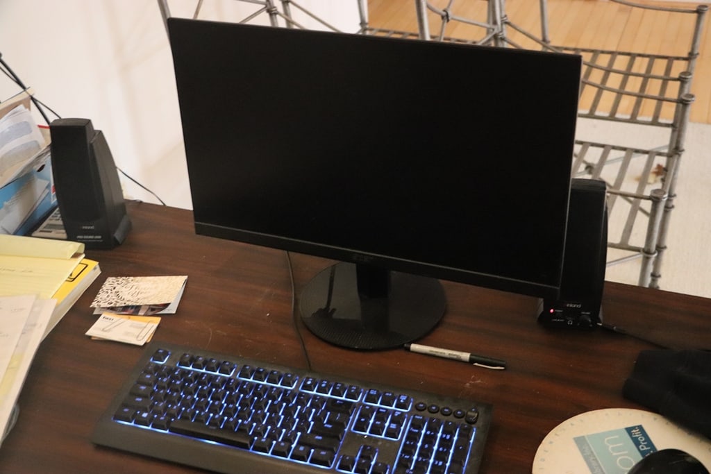 DELL COMPUTER (1 of 2)