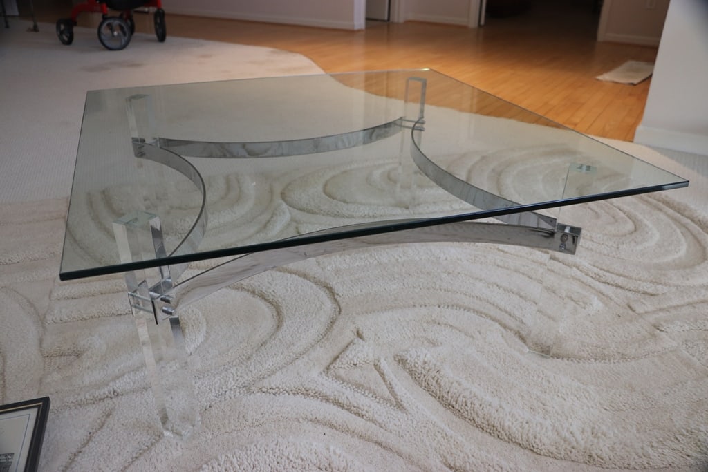 MID-CENTURY MODERN TABLE (1 of 2)