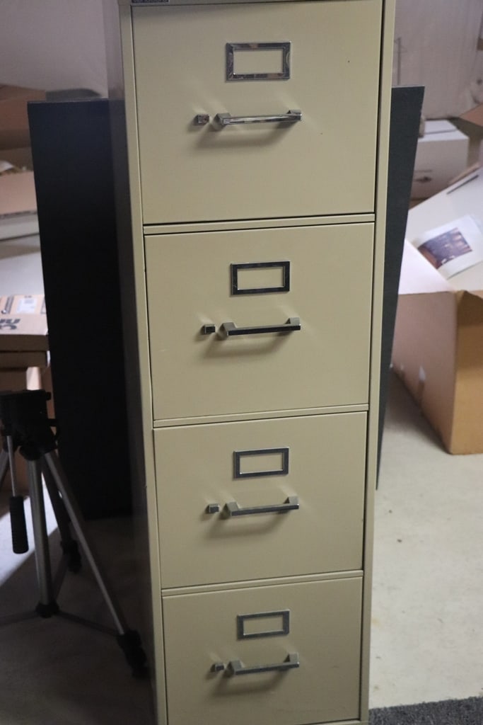 FILE CABINET (1 of 1)
