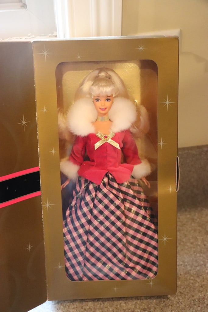 BARBIE DOLL: AN AVON WINTER RHAPSODY BARBIE. BRAND NEW BUT BOX MAY HAVE SOME CONDITION ISSUES. 