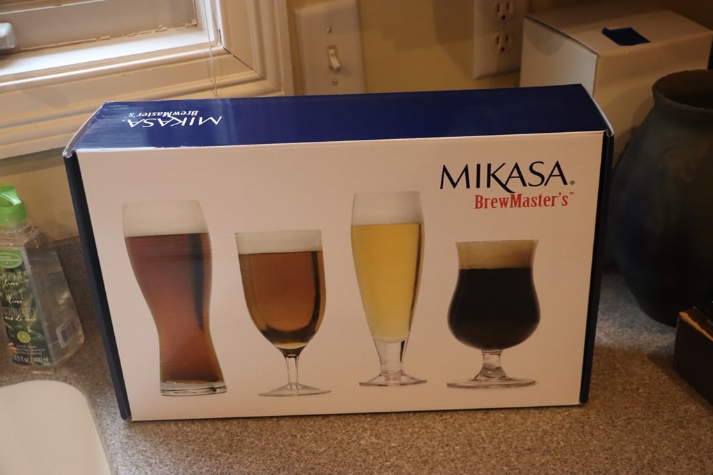 MIKASA GLASSES: A BRAND NEW SET OF MIKASA BREWMASTER BEER GLASSES. 