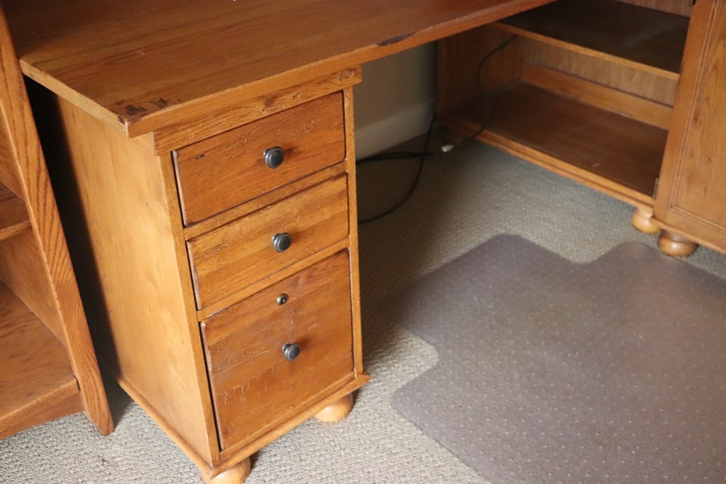 COMPUTER OFFICE DESK - 3