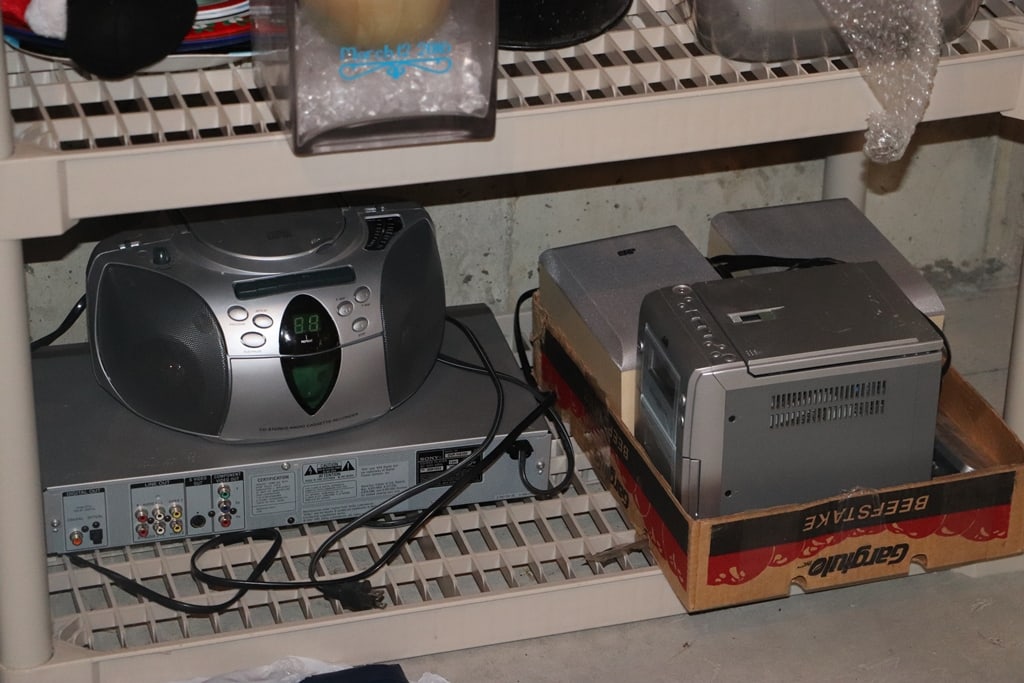 SHELFS AND CONTENTS - 3