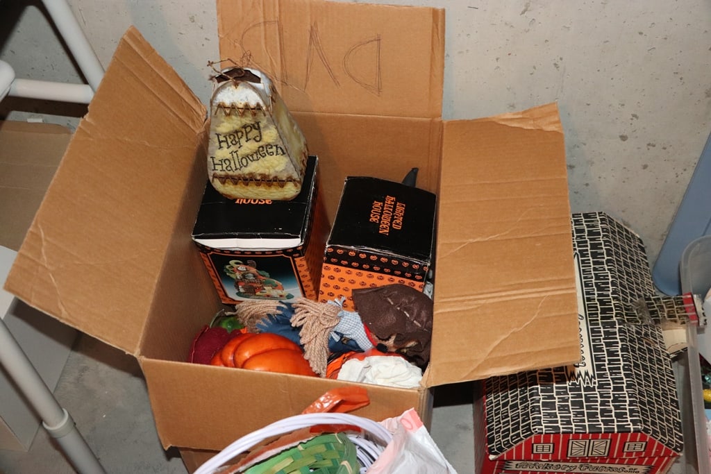 HOLIDAY TREASURE HUNT - 5