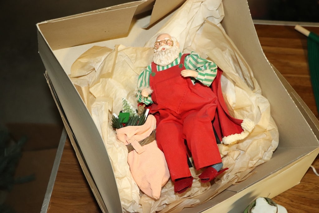 CHRISTMAS TREASURE HUNT - 5