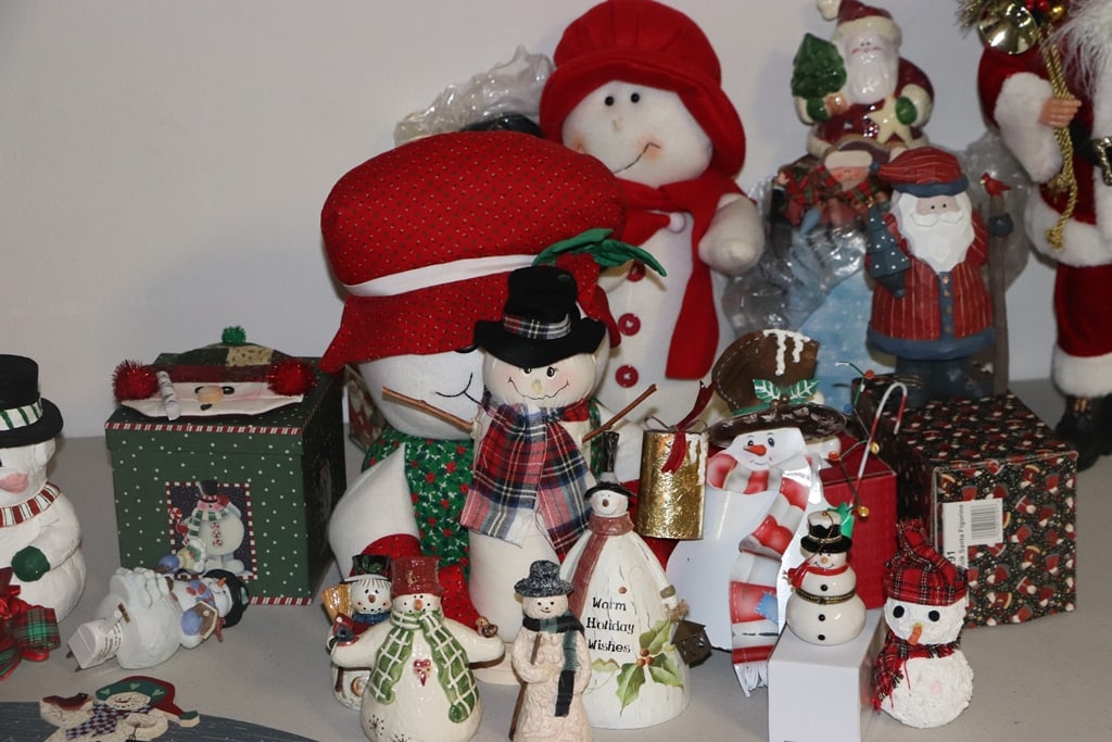 CHRISTMAS TREASURE HUNT - 8