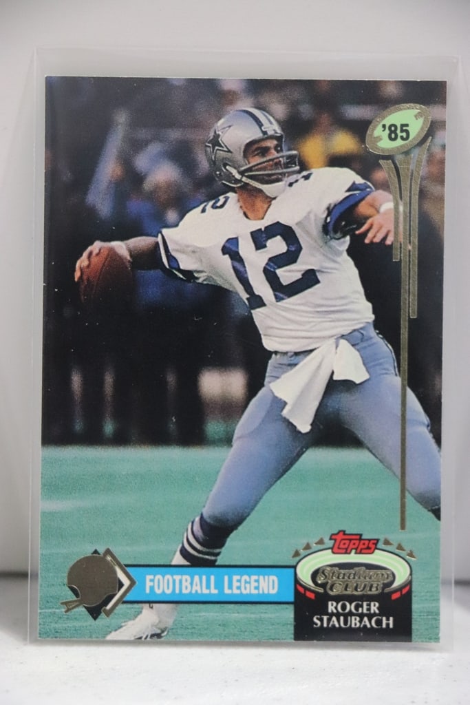 ROGER STAUBACH 1992 STADIUM CLUB FOOTBALL LEGENDS INSERT: NEAR MINT OR BETTER CONDITION 