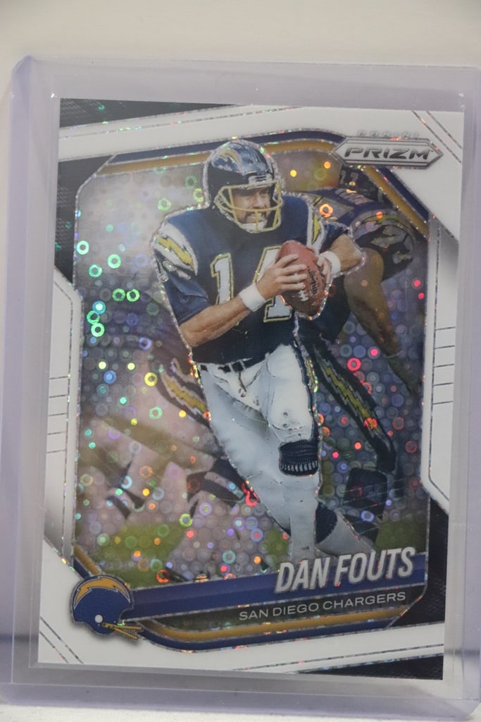 DAN FOUTS 2025 PANINI PRIZM WHITE DISCO PRIZM SP: NEAR MINT OR BETTER CONDITION 