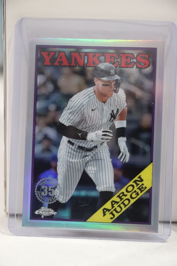 AARON JUDGE 2023 TOPPS CHROME 1988 REFRACTOR INSERT: NEAR MINT OR BETTER CONDITION