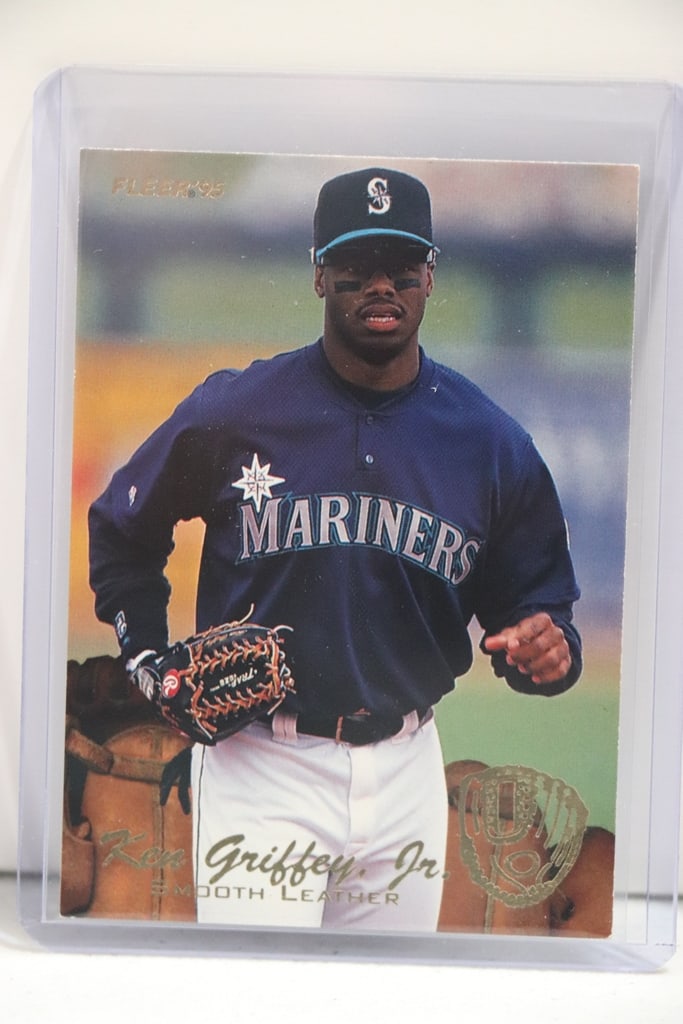 KEN GRIFFEY JR 1995 FLEER SMOOTH LEATHER INSERT: NEAR MINT OR BETTER CONDITION