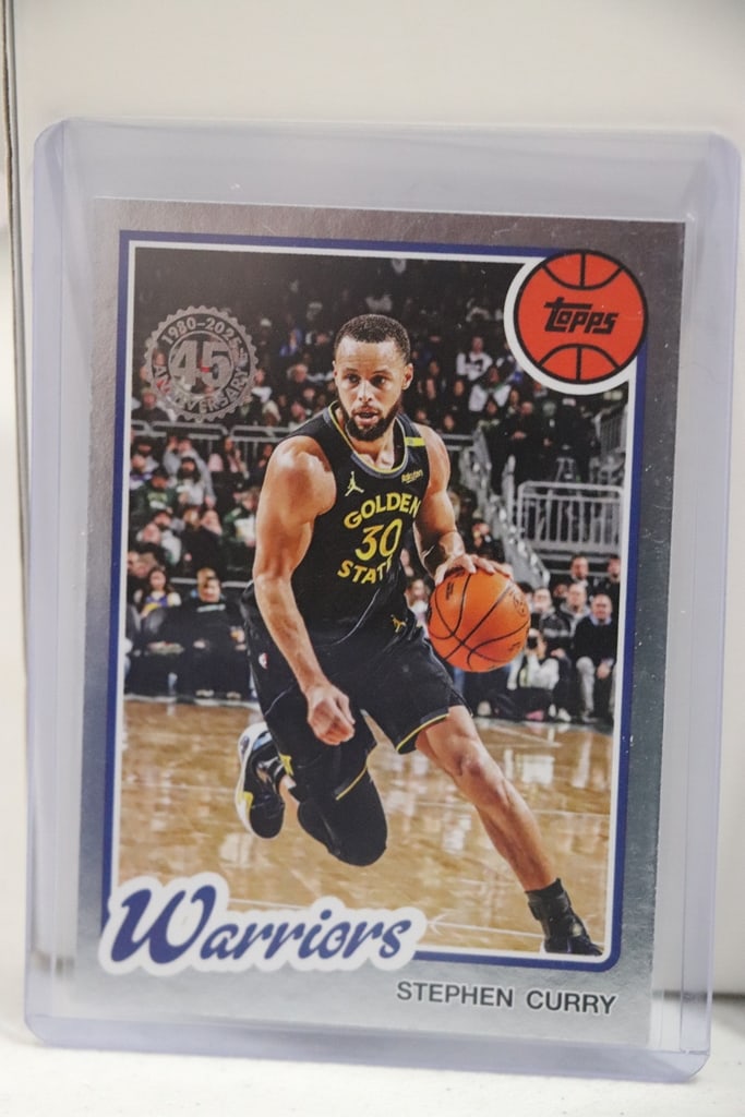 STEPHEN CURRY 2025-26 TOPPS 45TH ANNIVERSARY INSERT: NEAR MINT OR BETTER CONDITION 