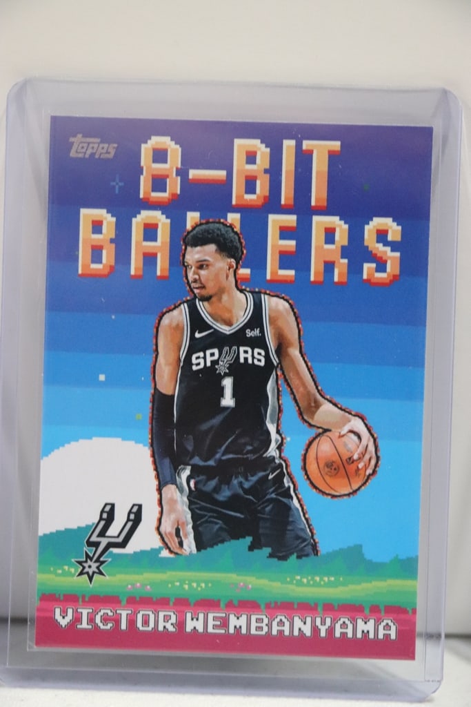 VICTOR WEMBANYAMA 2025-26 TOPPS 8-BIT BALLERS INSERT: NEAR MINT OR BETTER CONDITION 