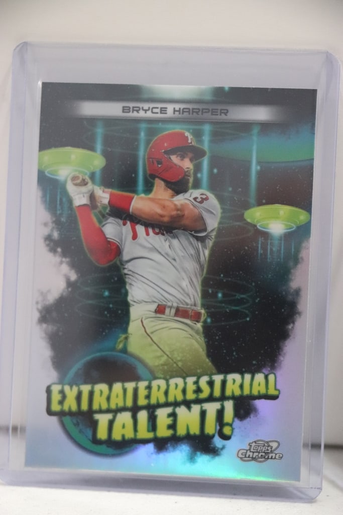 BRYCE HARPER 2023 TOPPS CHROME COSMIC EXTRATERRESTRIAL REFRACTOR: NEAR MINT OR BETTER CONDITION 