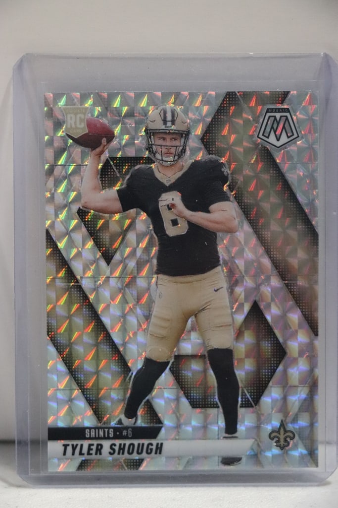 TYLER SHOUGH 2025 PANINI MOSAIC SILVER PRIZM ROOKIE CARD: NEAR MINT OR BETTER CONDITION 