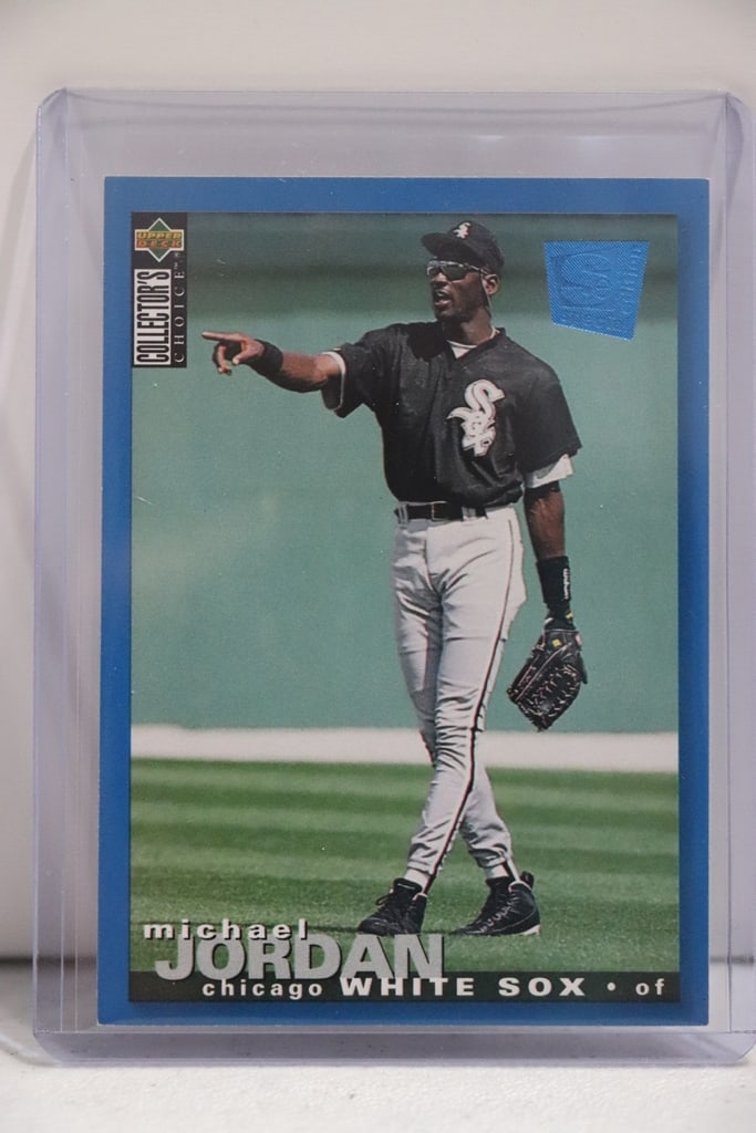 MICHAEL JORDAN 1994 UPPER DECK CHOICE SE ROOKIE CARD: NEAR MINT OR BETTER CONDITION