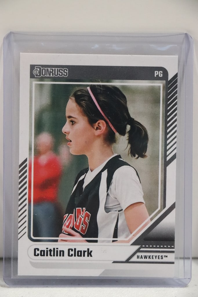 CAITLIN CLARK 2024 DONRUSS YOUTH BASKETBALL ROOKIE CARD: NEAR MINT OR BETTER CONDITION
