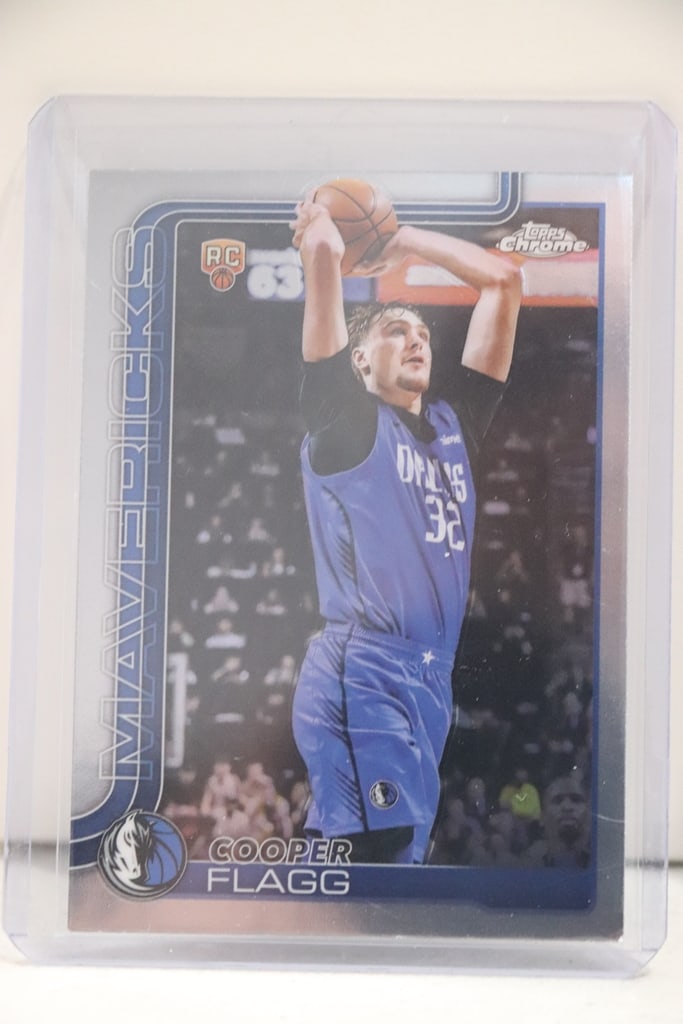 COOPER FLAGG 2025-26 TOPPS CHROME ROOKIE CARD: NEAR MINT OR BETTER CONDITION 