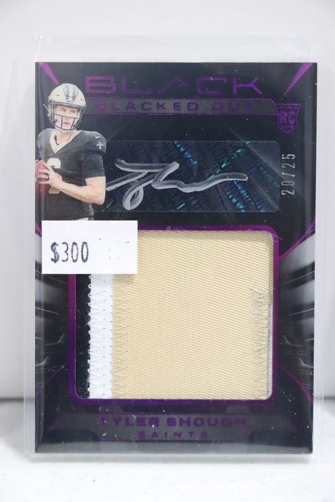 TYLER SHOUGH 2025 PANINI BLACK JUMBO PATCH AUTOGRAPH ROOKIE CARD SSP: 20/25. NEAR MINT OR BETTER CONDITION 