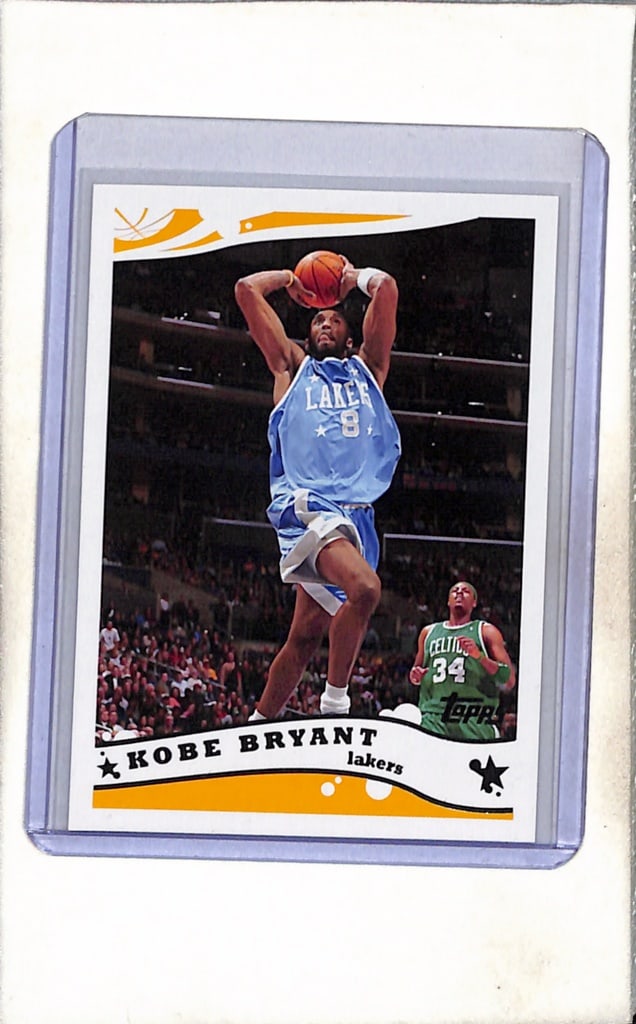 KOBE BRYANT 2005-06 TOPPS MLPS JERSEY IN PHOTO (1 of 1)