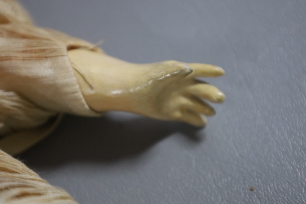 ANTIQUE BRU JNER DOLL - 7