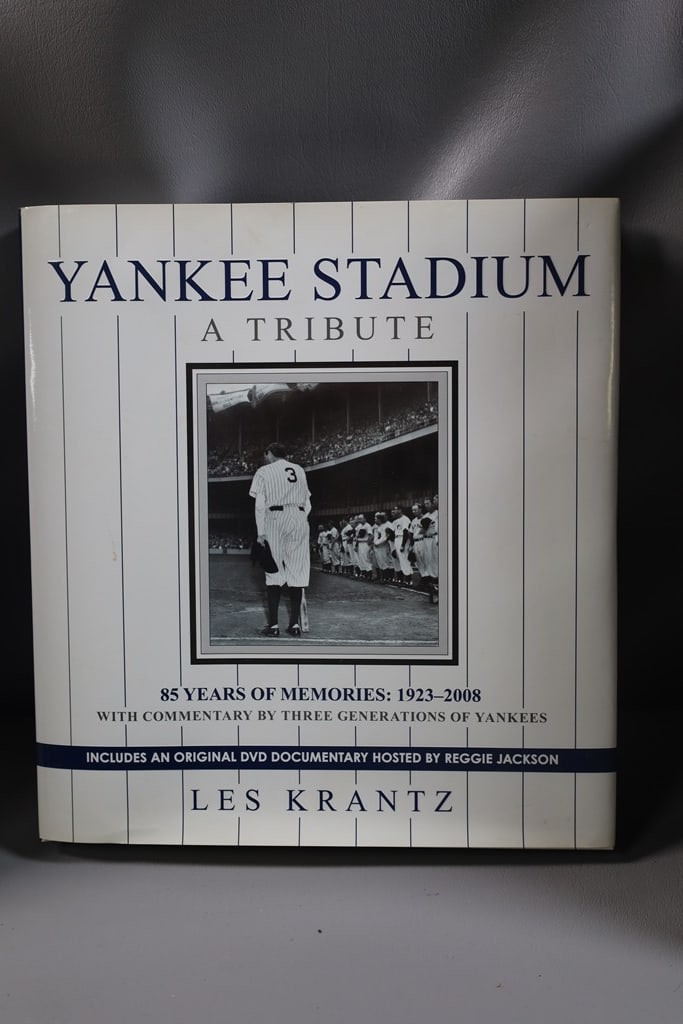 YANKEE STADIUM BOOK: A TRIBUTE BOOK TO THE ORIGINAL YANKEE STADIUM THAT CLOSED IN 2008. VERY GOOD CONDITION. 