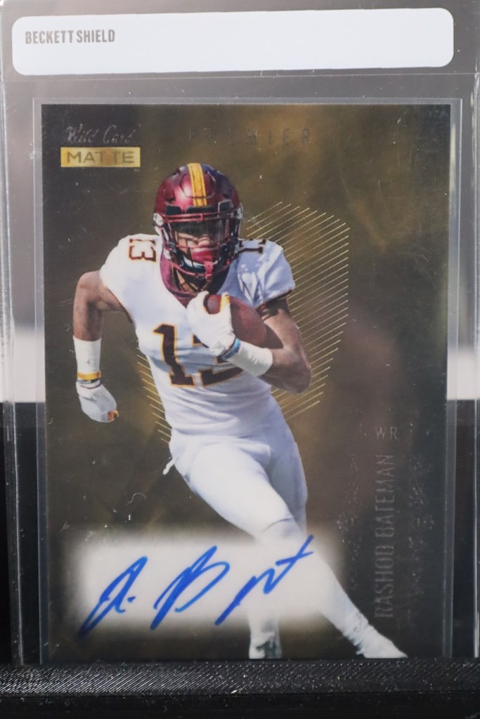 RASHOD BATEMAN 2021 WILD CARD AUTOGRAPH ROOKIE CARD: NEAR MINT OR BETTER CONDITION 