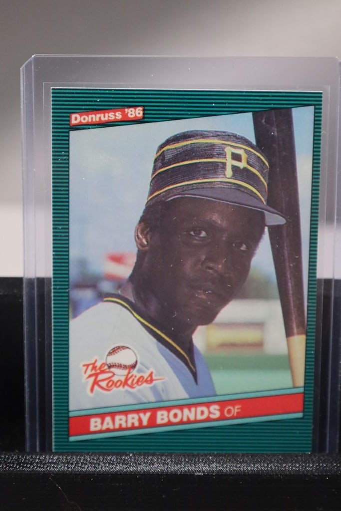 BARRY BONDS 1986 DONRUSS THE ROOKIES ROOKIE CARD (1 of 1)