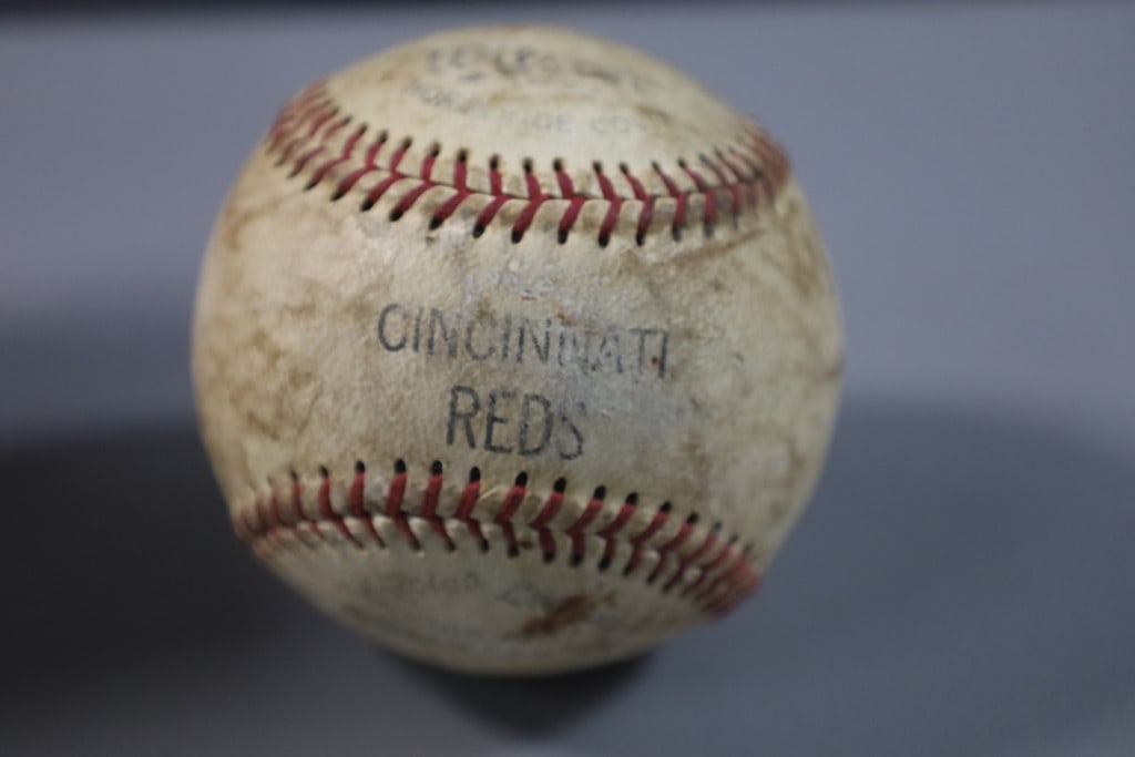 VINTAGE REDS BALL: A VINTAGE WILSON CINCINNATI REDS BALL. 