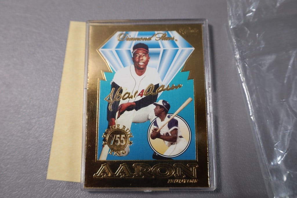 HANK AARON CARD: A HANK AARON CLASSIC 23KT GOLD 755 TRIBUTE CARD. 1892/10,000 MADE