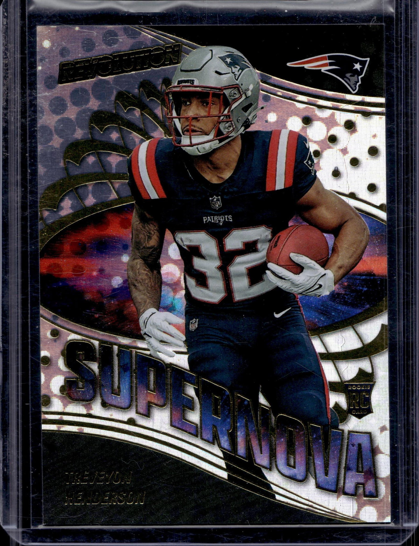 TREVEYON HENDERSON 2025 PANINI REVOLUTION SUPERNOVA ROOKIE CARD: NEAR MINT OR BETTER CONDITION 