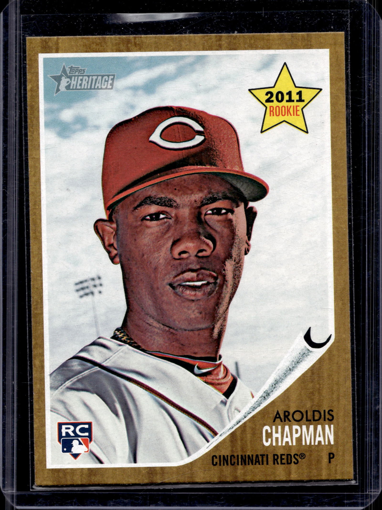 AROLDIS CHAPMAN 2011 TOPPS HERITAGE ROOKIE CARD: NEAR MINT OR BETTER CONDITION 