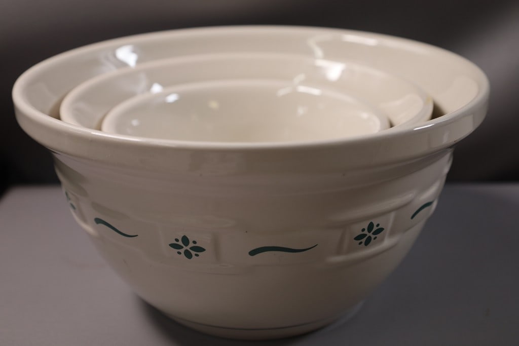LONGABERGER POTTERY: A 3 PIECE LONGABERGER POTTERY MIXING BOWL SET. VERY GOOD CONDITION. 