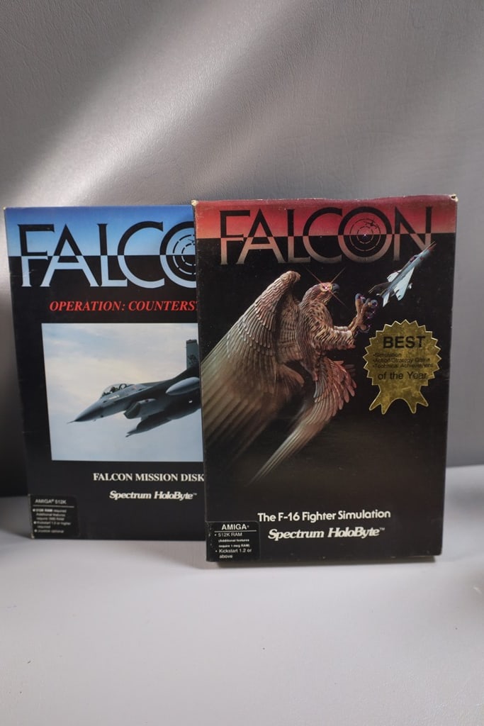 PC GAME: A VINTAGE AMIGA FALCON F-16 PC GAME WITH BONUS MISSION DISC. 