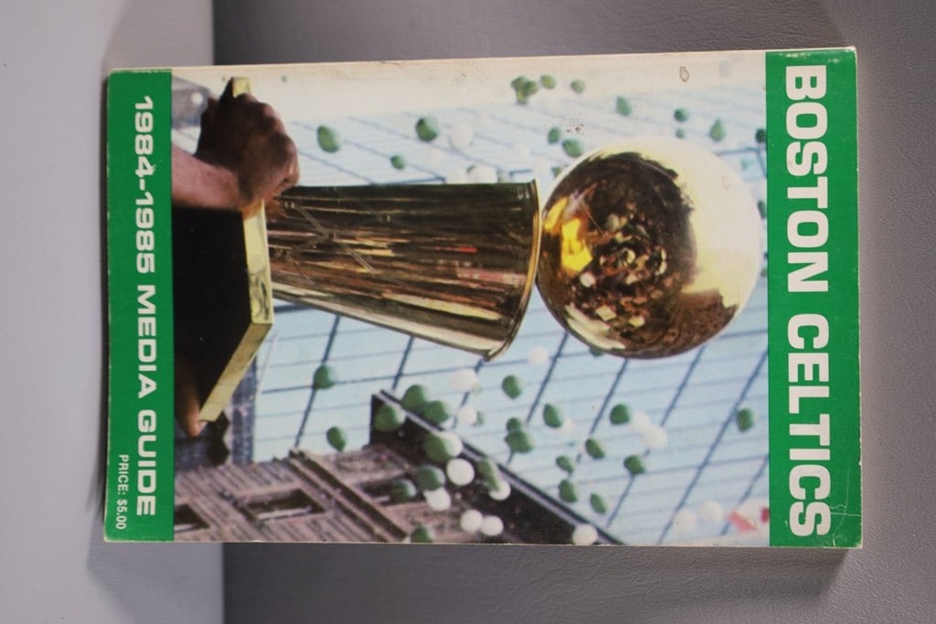 BOSTON CELTICS 1984-85 MEDIA GUIDE: VERY GOOD CONDITION 