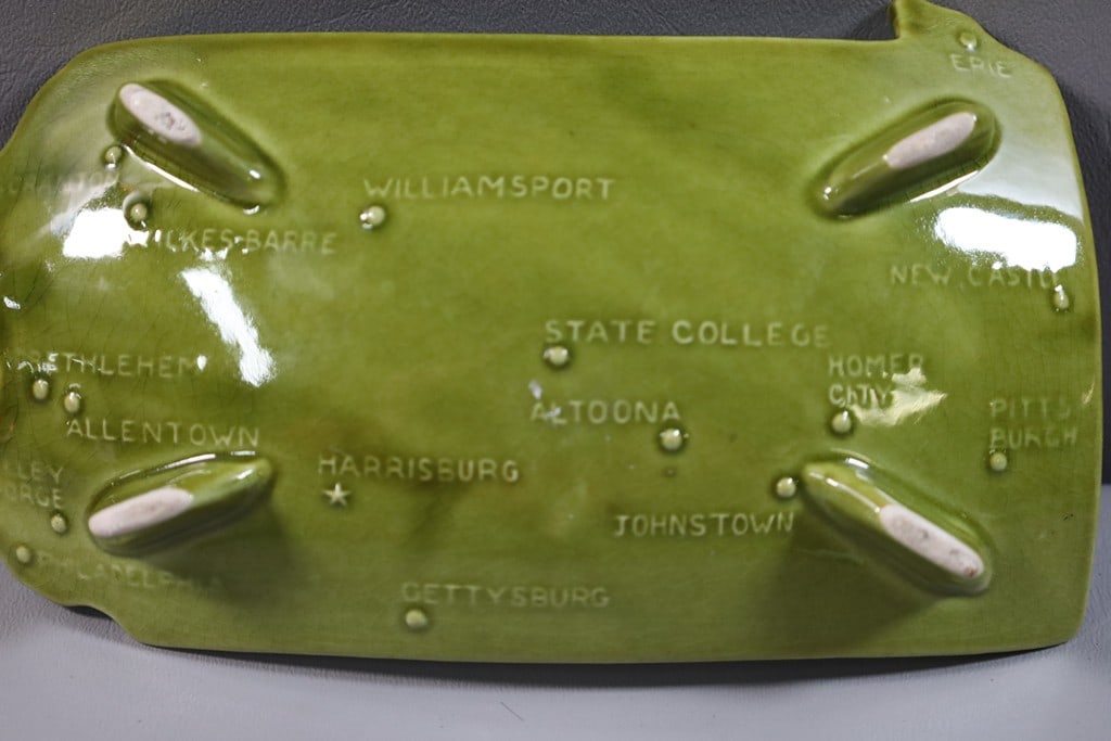 VINTAGE ASHTRAY - 2