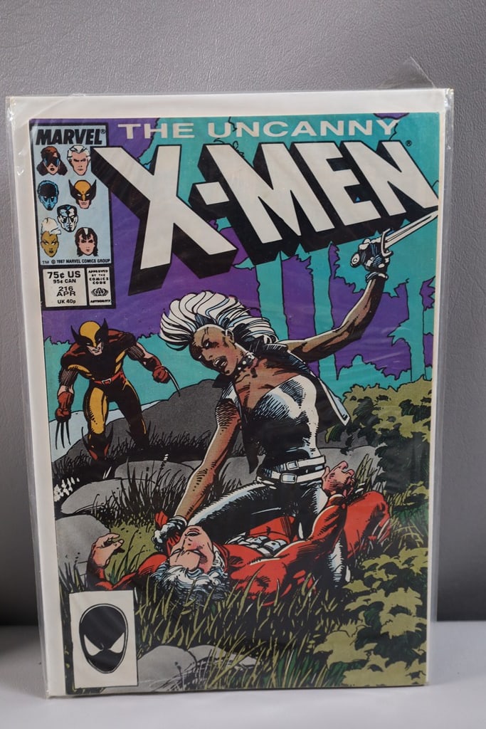 MARVEL COMIC: A MARVEL UNCANNY X-MEN #216 COMIC.