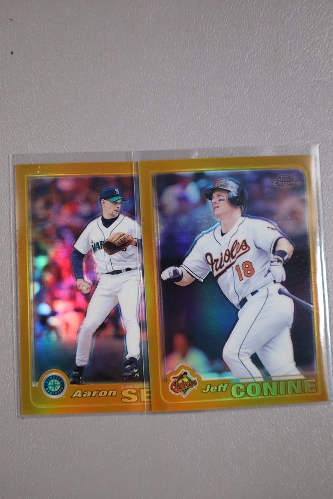 GOLD REFRACTOR CARDS: A PAIR OF 2001 TOPPS CHROME BASEBALL GOLD REFRACTORS. NEAR MINT OR BETTER CONDITION.