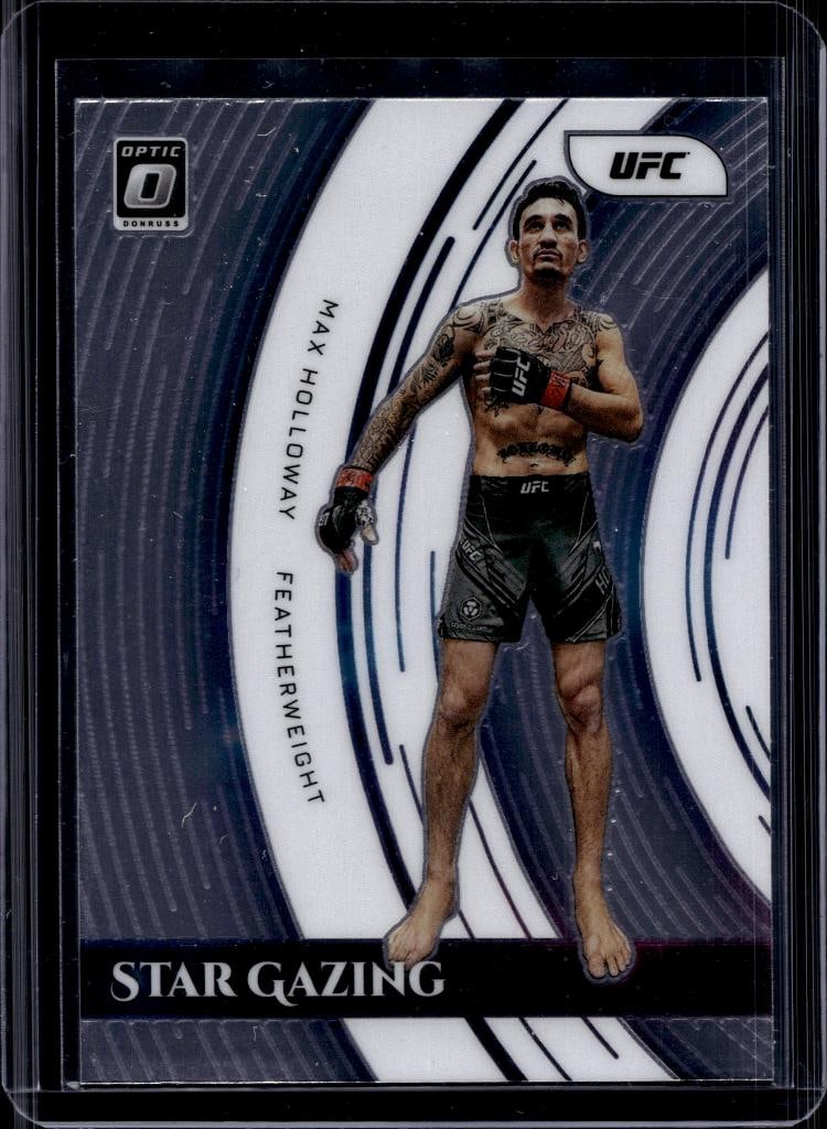MAX HOLLOWAY 2022 PANINI OPTIC UFC STAR GAZING INSERT: NEAR MINT OR BETTER CONDITION