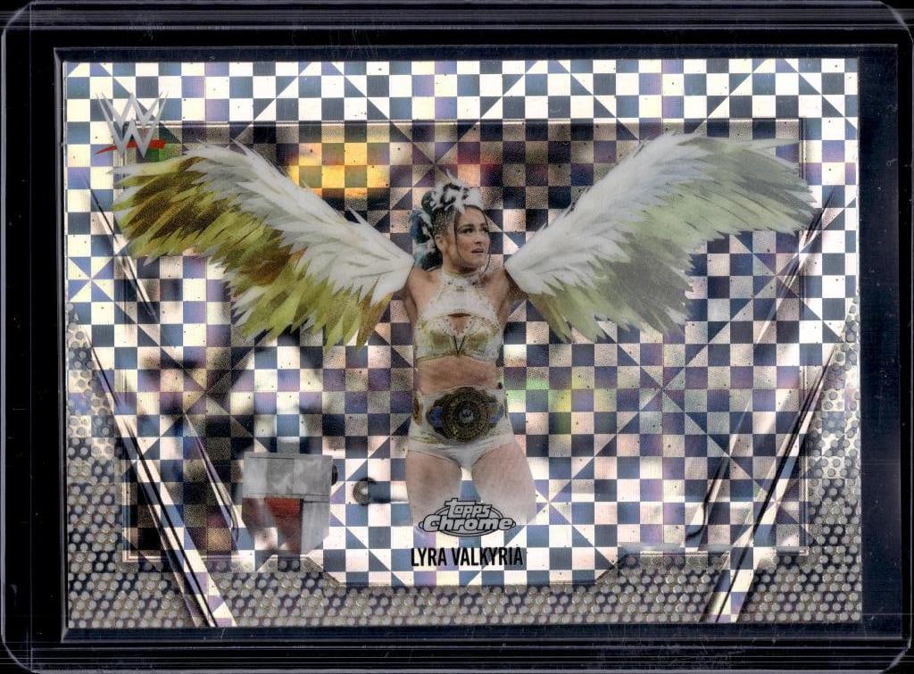 LYRA VALKYRIA 2025 TOPPS CHROME WWE XFRACTOR: NEAR MINT OR BETTER CONDITION