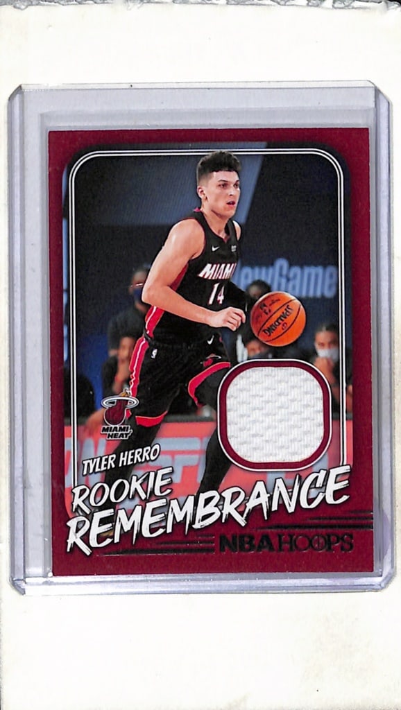 TYLER HERRO 2022-23 HOOPS ROOKIE REMEMBRANCE GAME USED JERSEY CARD (1 of 1)