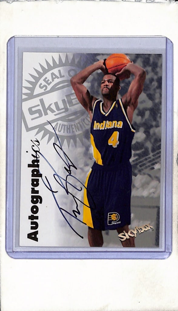 TRAVIS BEST 1997-98 SKYBOX AUTOGRAPHICS AUTOGRAPH CARD: NEAR MINT OR BETTER CONDITION