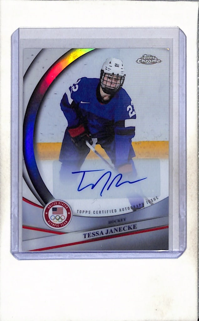 TESSA JANECKE 2026 TOPPS CHROME USA REFRACTOR AUTOGRAPH: GOLD MEDAL WINNER FOR HOCKEY. NEAR MINT OR BETTER CONDITION