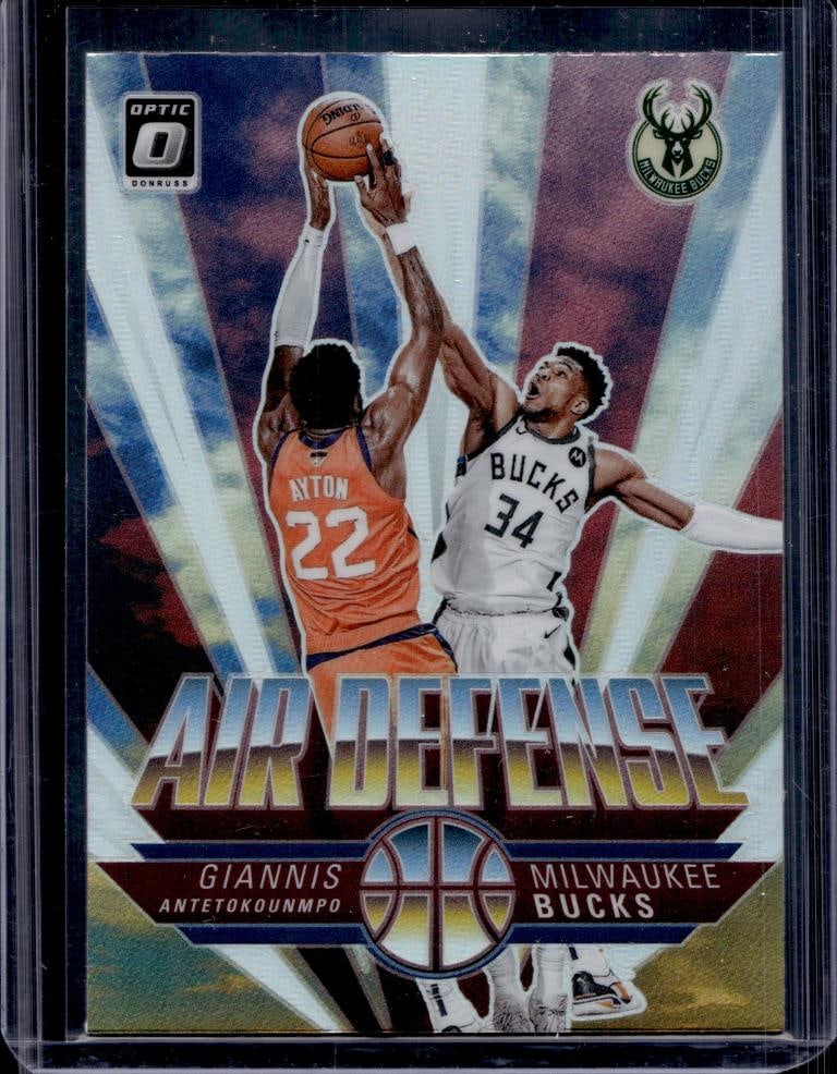 GIANNIS ANTETOKOUNMPO 2021-22 PANINI OPTIC AIR DEFENSE SILVER PRIZM (1 of 1)
