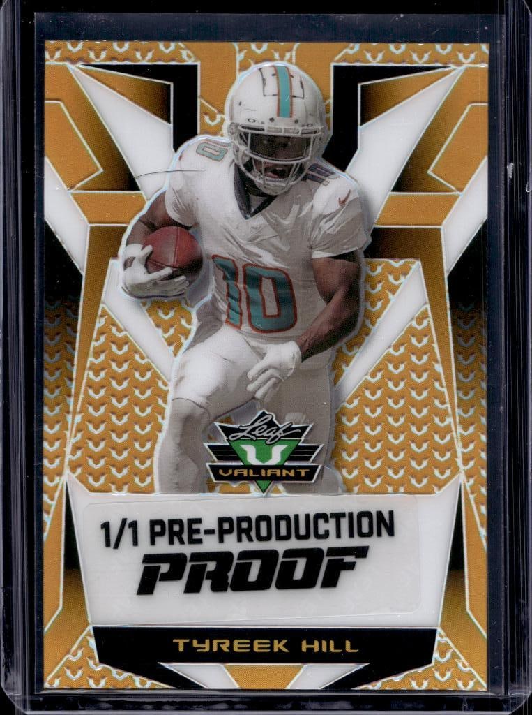 TYREEK HILL 2025 LEAF VALIANT GOLD PRE-PRODUCTION PROOF (1 of 1)