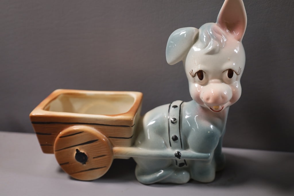 VINTAGE DONKEY (1 of 1)